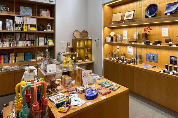 ポーラ美術館で手神をお取り扱いいただいてます